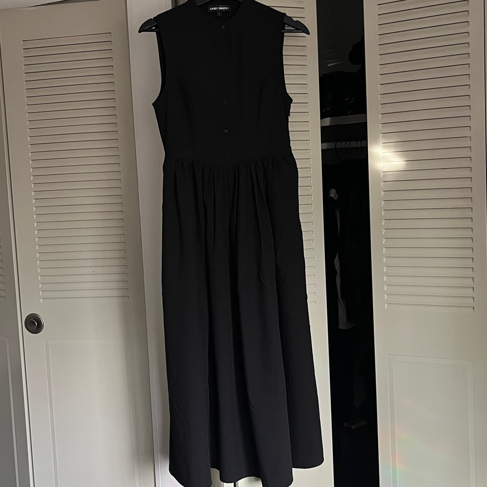 Lively Ghosts Solitary Shadow Sleeveless Dress - Picture 5 of 8